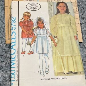 ❤️ Vintage McAll’s Laura Ashley little girl’s dress pattern 1977. Uncut